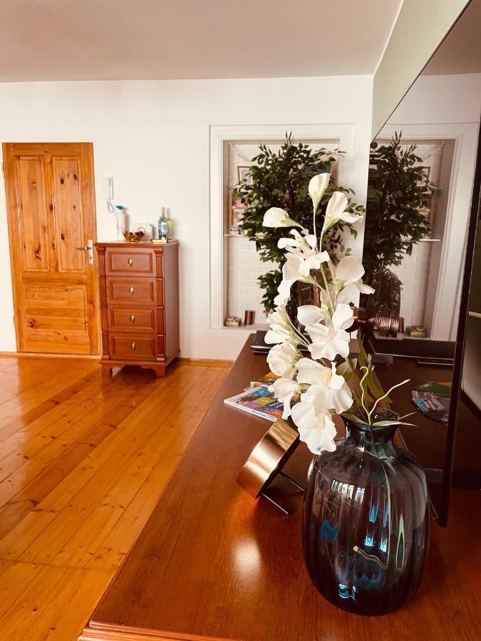 Cosy & Comfy - Old Town Apartment Poznan Bagian luar foto